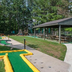 Bearfoot Lodge Ellijay Exterior photo