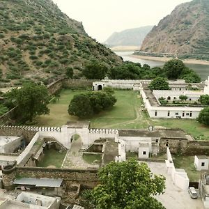 Rajmahal Palace By Kanota Hotels Near Bisalpur Dam Tonk Exterior photo