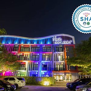 Hub De Leaf @ Rayong Hotel Exterior photo