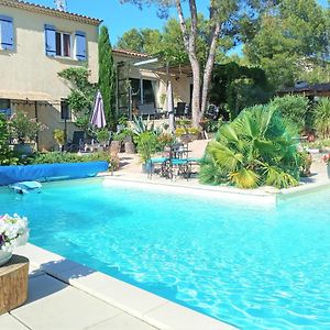 Les Coronilles Bed & Breakfast Beaucaire  Exterior photo