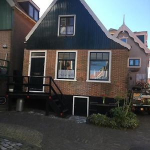 Family Fisherman'S House Volendam Exterior photo