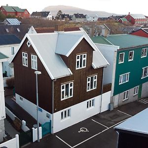 4 Bedroom House / Downtown / Old Town / Marina Torshavn Exterior photo