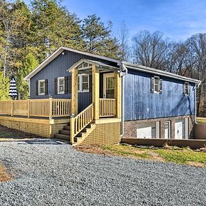 Charming Yadkin Valley Cottage With Deck And Yard Yadkinville Exterior photo
