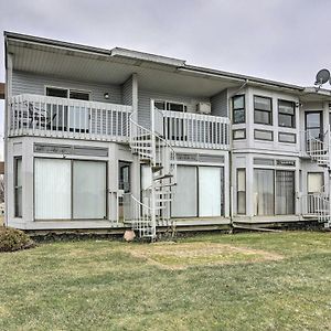 Condo With Balcony, Dock And Access To Lake Erie Sand Beach Exterior photo