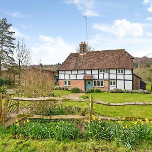 Bellflower Cottage, Ashdown Forest Horsted Keynes Exterior photo