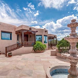 Dorthia Garden Retreat & Views, 5 Bedroom, Sleeps 10, Deck, Yard, Fireplace Santa Fe Exterior photo