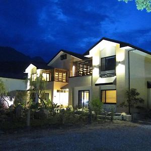 Green Willow House Bed & Breakfast Hualien City Exterior photo