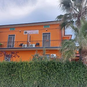 Bed And Breakfast Torretta Controguerra Exterior photo