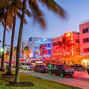 Modern Luxurious Spacious Home In West Wynwood Miami Exterior photo