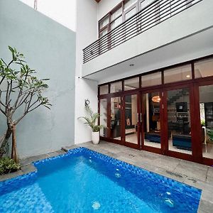 Cottonwood 4Br Villa Sutami With Pool Netflix Bbq Bandung Exterior photo