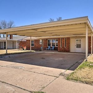 Lubbock Home Furnished Patio Less Than 5 Mi To Dtwn! Exterior photo