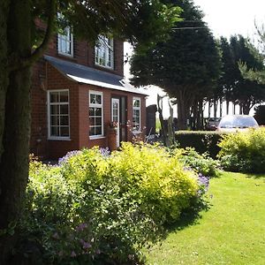 Woldview House Bed And Breakfast Binbrook Exterior photo