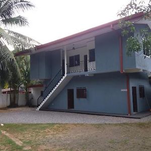 Lakro Inn Matugama Exterior photo