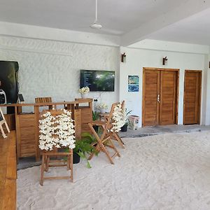 Island Zephyr Hotel Baa Atoll Exterior photo