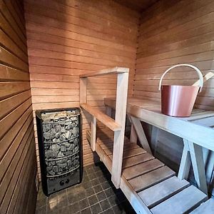 Spacious 1-Bedroom Apartment With Sauna Rakvere Exterior photo