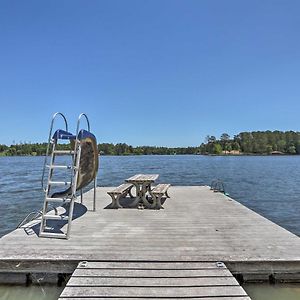 House With Dock And Slide Situated On Lake Sinclair! Sparta Exterior photo