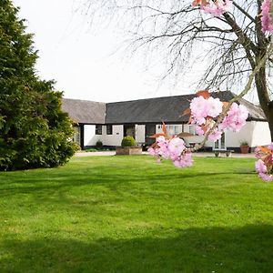 Corner Cottage Shaftesbury Exterior photo