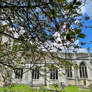 Church View, Dog Friendly, With Parking, Bolton Percy Exterior photo