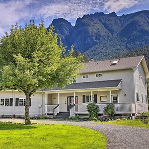 Riverside North Bend Oasis Stunning Mtn View Exterior photo