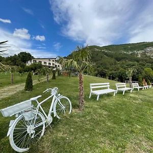 Family Hotel Borovitsa Pudartsi Exterior photo