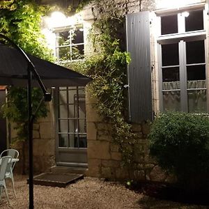 La Cour Saint Louis Bed & Breakfast Castelnau-Montratier Exterior photo