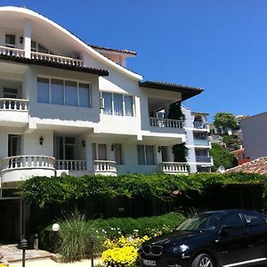 Victoria Family Hotel Balchik Exterior photo