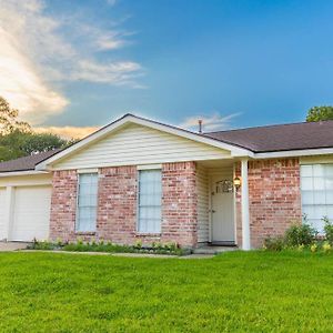 Entire Home With King Suite Near Nasa Kemah Beach Houston Exterior photo