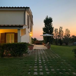 Bed And Breakfast Country Cottage Civitavecchia Exterior photo