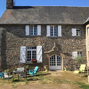 Le Manoir De La Lande Villa Saint-Laurent-de-Terregatte Exterior photo