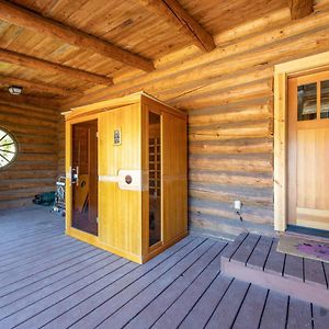 Rowland Log Cabin Home Lyle Exterior photo