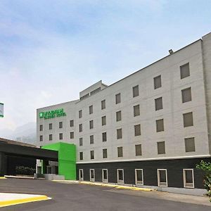 Wyndham Garden Monterrey Valle Real Exterior photo