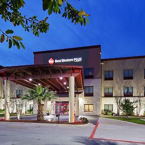 Best Western Plus Austin Airport Inn & Suites Exterior photo