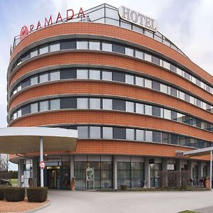 Hotel Ramada Graz Unterpremstaetten Exterior photo