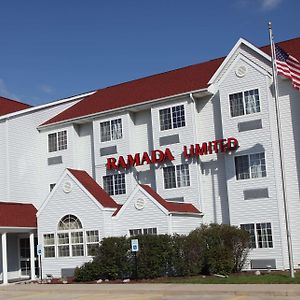 Ramada Limited And Suites Bloomington Exterior photo