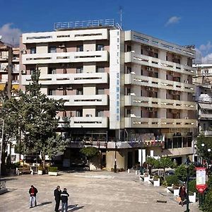 Hotel Samaras Lamia Exterior photo