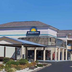 Days Inn By Wyndham Greeneville Exterior photo