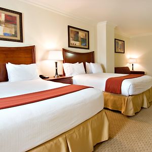 Holiday Inn Express And Suites Klamath Klamath Falls Exterior photo