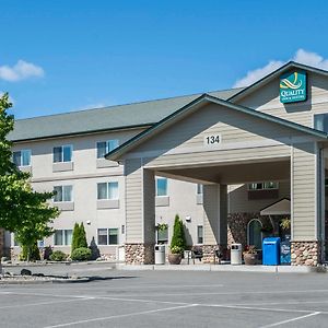 Quality Inn & Suites Sequim At Olympic National Park Exterior photo