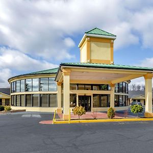 Quality Inn Hillsville Exterior photo