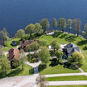 Hotell Gronfeltsgarden Karlskoga Exterior photo