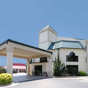 Quality Inn & Suites Tarboro - Kingsboro Exterior photo