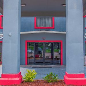 Oyo Townhouse Donaldsonville - Gonzale Exterior photo