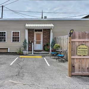 Cheerful Tiffin Digs In The Heart Of Downtown Villa Exterior photo