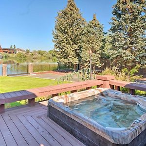 Moses Lake Retreat With Salt Water Hot Tub! Exterior photo