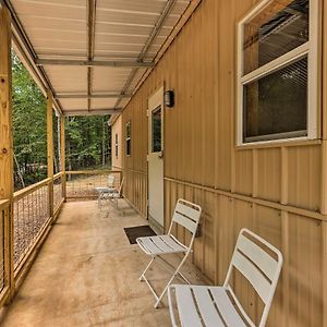 Tallassee Cabin With Forest Views Near Creek! Exterior photo