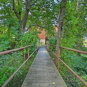 Gorgeous Vernon Township Condo With Balcony! Exterior photo