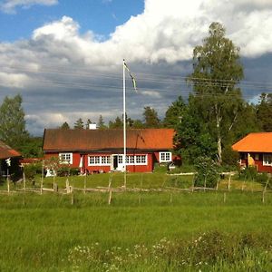 Tystberga Logi Bed & Breakfast Exterior photo