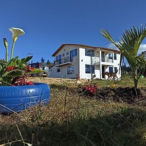 Hospedaje Casa Blanca Guatavita Exterior photo