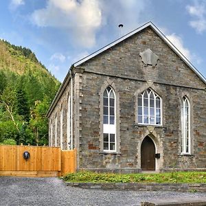 Finest Retreats - Luxury Converted Chapel With Hot Tub & Games Room Dinas Mawddwy Exterior photo