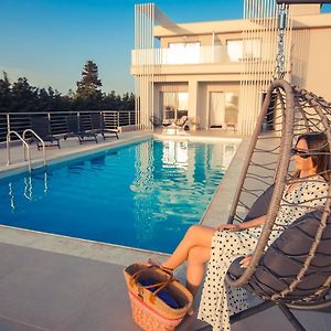 Io Luxury Pool & Hot Tub Suites Preveza Exterior photo